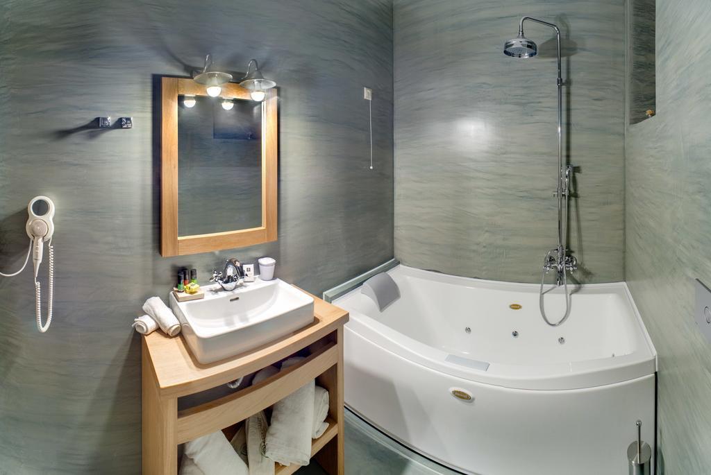 Haones Suites Ioannina Ruang foto