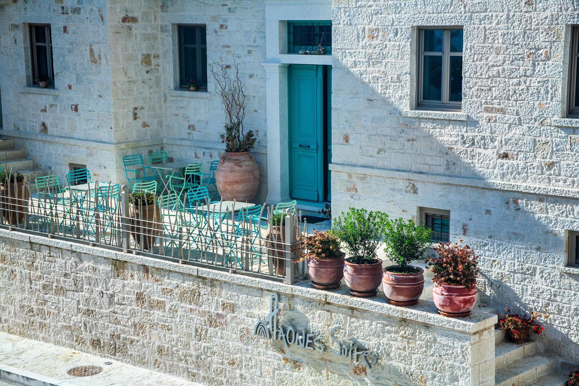 Haones Suites Ioannina Bagian luar foto