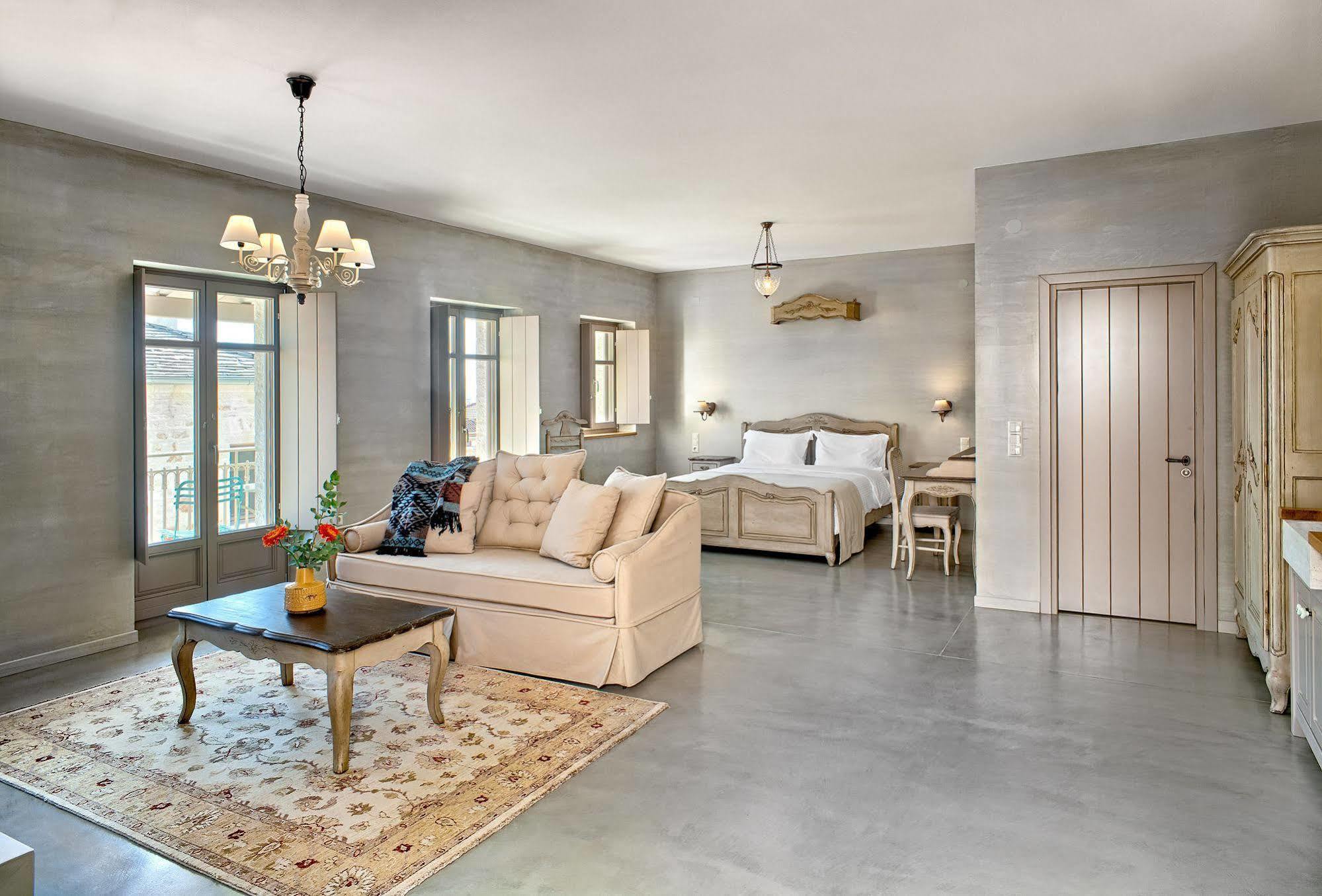 Haones Suites Ioannina Bagian luar foto