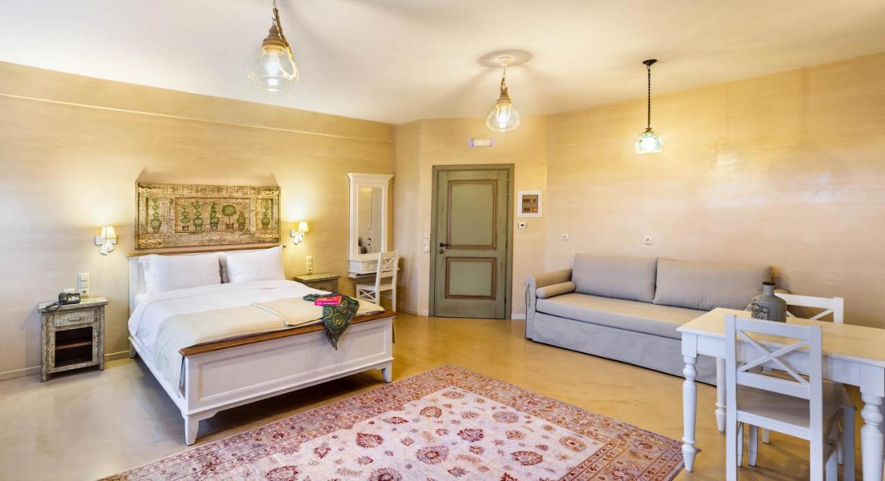 Haones Suites Ioannina Bagian luar foto